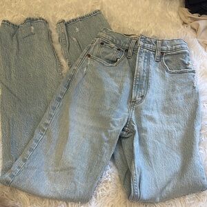 Curve love Abercrombie & Fitch 90’s straight ultra high rise jeans